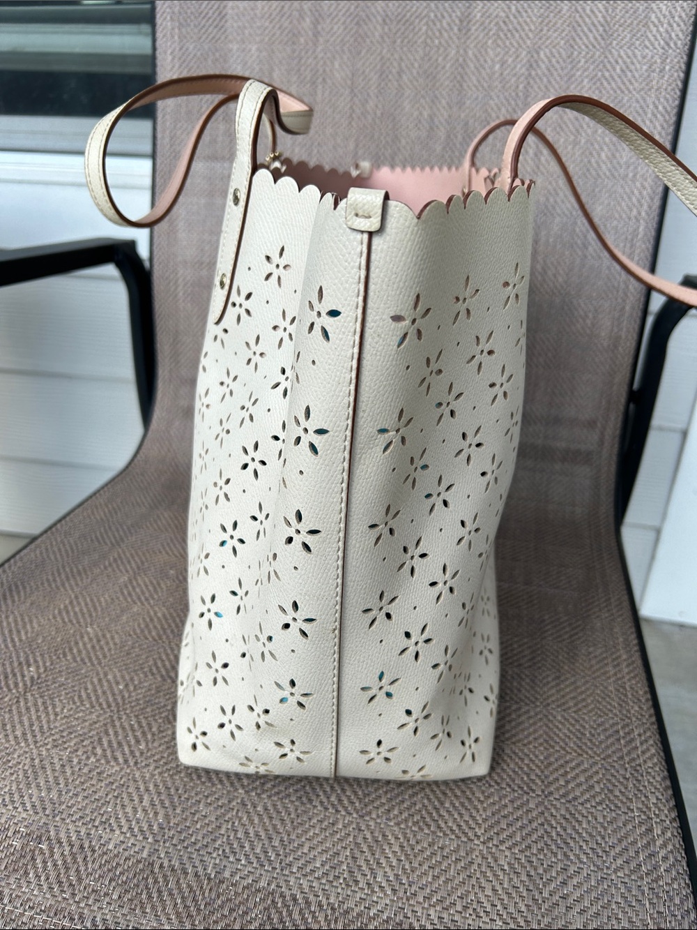 Coach Floral Laser-Cut Tote in Chalk with Blush Trim - Picture 7 of 13